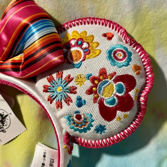 Disney Parks Epcot embroidered Mexico Minnie Mouse Ears Headband Adult - Picture 5 of 8